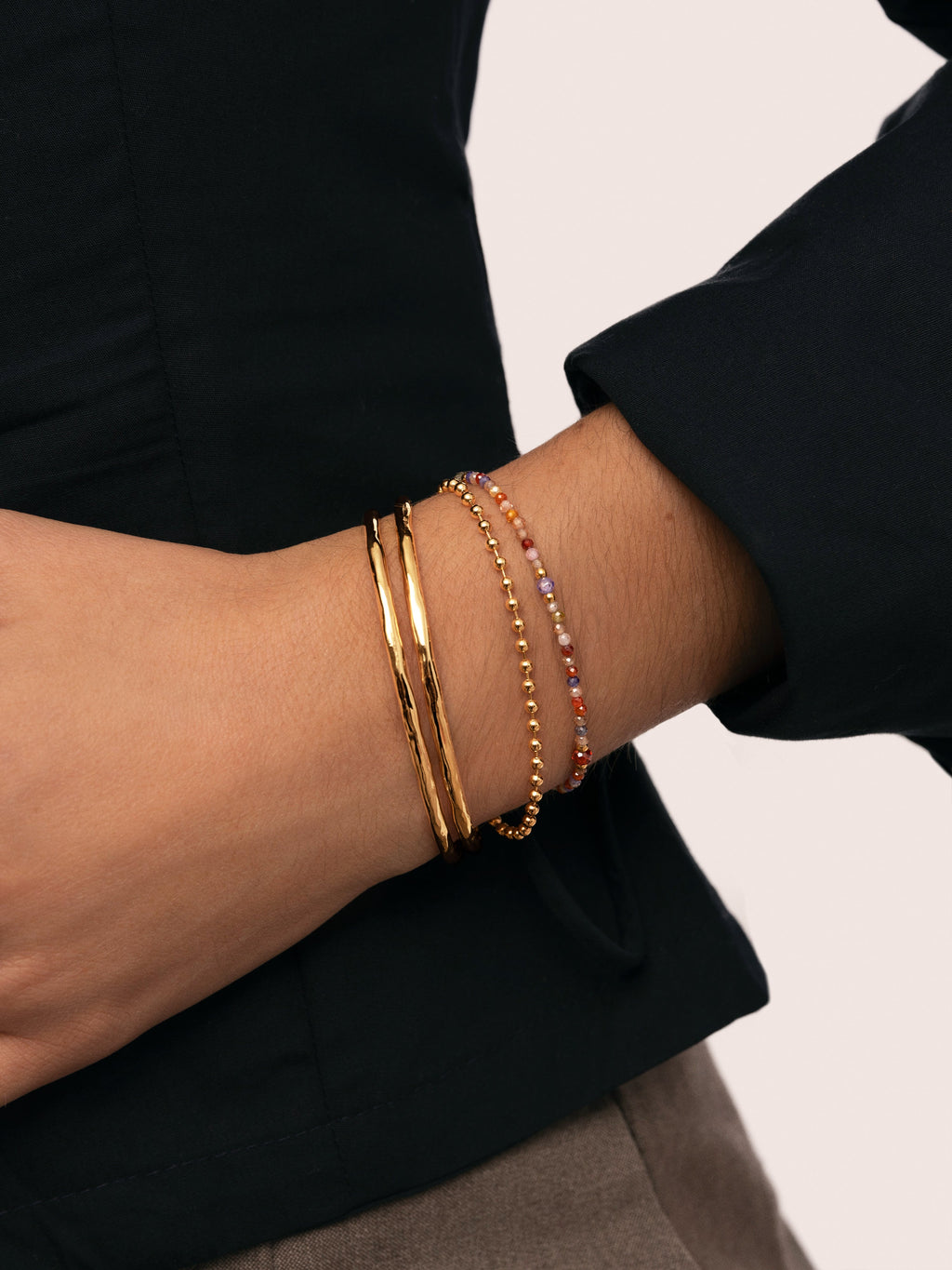 Brazalete Cane Baño Oro